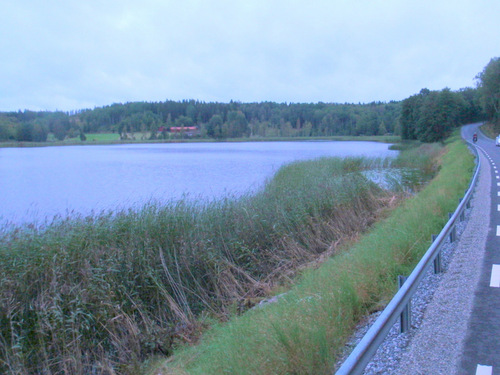 Cycling to Askersund.